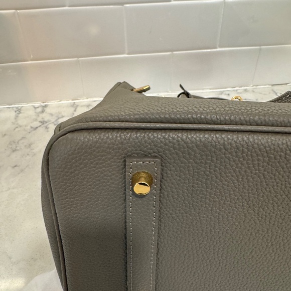 Mille Gabrielle 30cm Gray bag plus charm - Picture 15 of 16